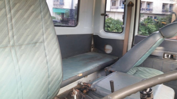 ขายรถบรรทุก 10 ล้อหัวลาก ISUZU ROCKY 240 แรงม้านางฟ้าแท้ มีระบบปั่นไฮดรอลิค ราคา 750000