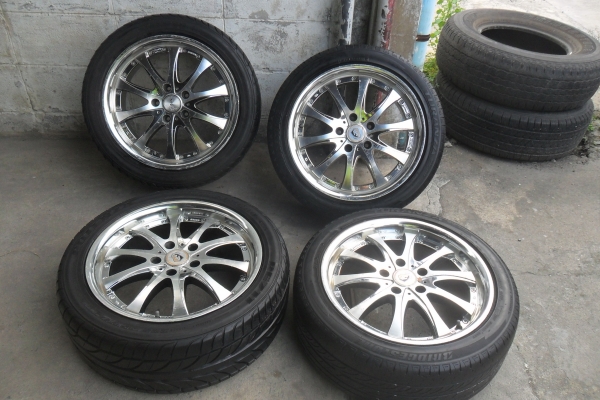 ล้อแม็ก17นิ้ว5รู114 พร้อมยาง สวยๆ 4 ล้อ ราคา 6900 บาท