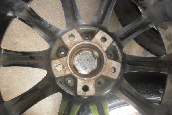 ล้อแม็ก17นิ้ว5รู114 พร้อมยาง สวยๆ 4 ล้อ ราคา 6900 บาท