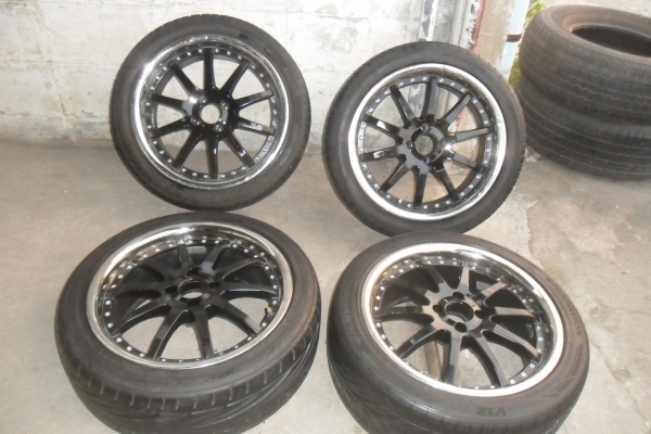 ล้อแม็ก17นิ้ว4รู100 พร้อมยาง สวยๆ 4 ล้อ ราคา 6450 บาท