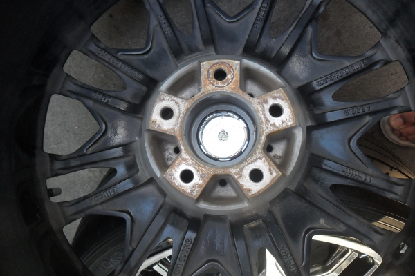 ล้อแม็ก18นิ้ว5รู114 พร้อมยาง สวยๆ 4 ล้อ ราคา 7900 บาท