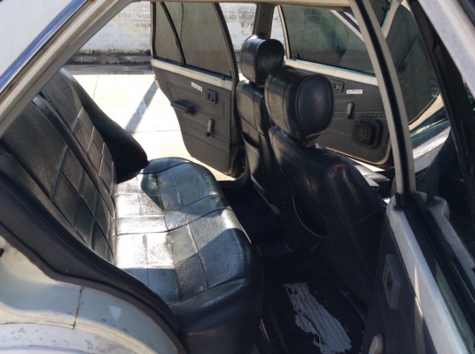 ขายรถนิสสัน ซันนี่ b11 ปี93 เครื่อง 1.3 เกียร์ธรรมดา5เกียร์ ภายในเบาะหนังสะอาดแอร์เย็นฉ่ำ ไมล์ใช้ได้หมด ตัวถังเดิมๆไม่มีชนสีเดิมบางหลังคาสีปูดมีริ้วรอยรอบคัน แบตใหม่ ยางใหม่ๆ4เส้น เครื่องวิ่งดี เกียร์แน่น ช่างล่างดี รถขับดีเลยครับผมลองขับเรียบร้อย ภาษี59