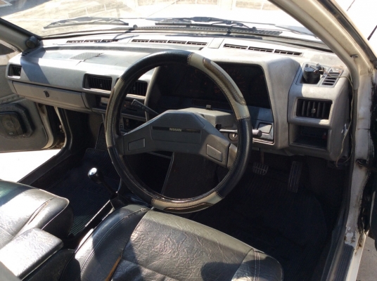 ขายรถนิสสัน ซันนี่ b11 ปี93 เครื่อง 1.3 เกียร์ธรรมดา5เกียร์ ภายในเบาะหนังสะอาดแอร์เย็นฉ่ำ ไมล์ใช้ได้หมด ตัวถังเดิมๆไม่มีชนสีเดิมบางหลังคาสีปูดมีริ้วรอยรอบคัน แบตใหม่ ยางใหม่ๆ4เส้น เครื่องวิ่งดี เกียร์แน่น ช่างล่างดี รถขับดีเลยครับผมลองขับเรียบร้อย ภาษี59