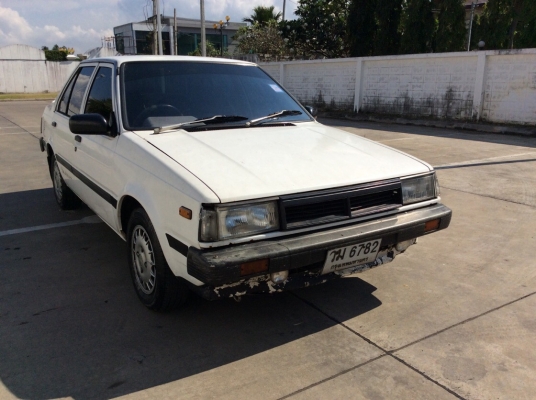 ขายรถนิสสัน ซันนี่ b11 ปี93 เครื่อง 1.3 เกียร์ธรรมดา5เกียร์ ภายในเบาะหนังสะอาดแอร์เย็นฉ่ำ ไมล์ใช้ได้หมด ตัวถังเดิมๆไม่มีชนสีเดิมบางหลังคาสีปูดมีริ้วรอยรอบคัน แบตใหม่ ยางใหม่ๆ4เส้น เครื่องวิ่งดี เกียร์แน่น ช่างล่างดี รถขับดีเลยครับผมลองขับเรียบร้อย ภาษี59