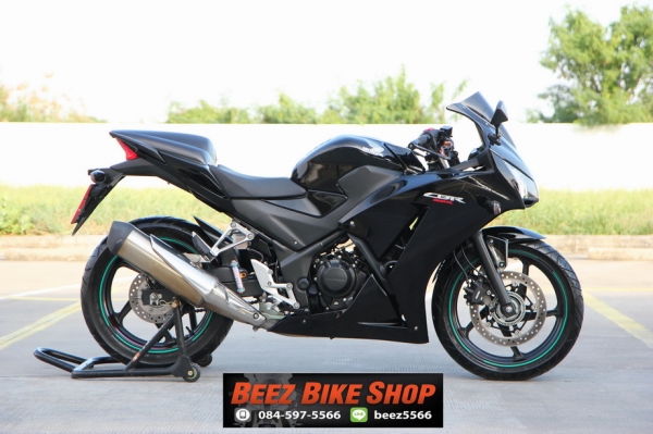ขาย HONDA CBR300R ABS ปี 2015 สภาพเดิม ใสๆ ทะเบียนพร้อมโอน