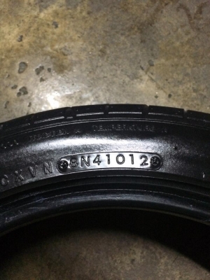 ขายยาง 205/45/16 ยางปี 12 Nitto555 ลดเหลือเส้นละ 800
