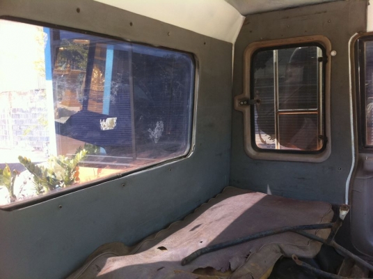 หัวเก๋ง Fuso ทำสีเก็บงานใหม่ สภาพสวยงาม ราคาไม่แพง