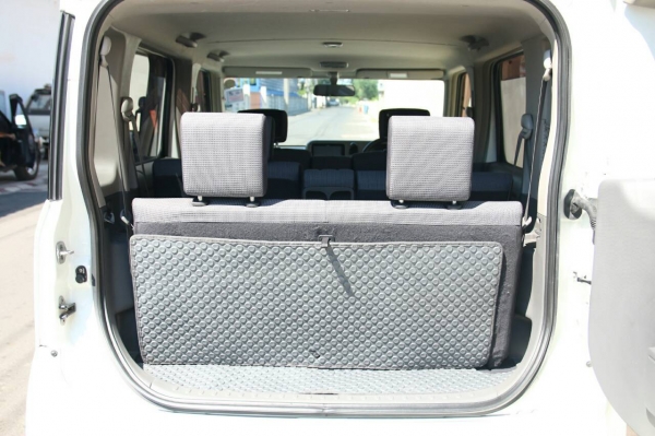 ขาย NISSAN CUBE3 RIDER เครื่อง 1,400 cc. ปี 2011