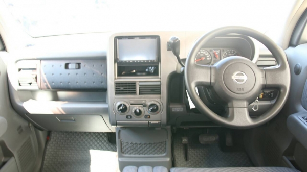 ขาย NISSAN CUBE3 RIDER เครื่อง 1,400 cc. ปี 2011