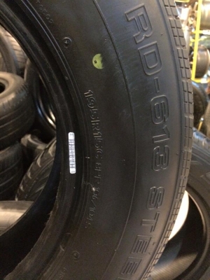 ยาง\% 195 R15 บริสโตน(ยางบรรทุกผ้าใบ8ชั้น) ปี11+12 ดอกสวย ชุด4เส้น3,500.฿