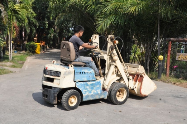 ขายรถตัก TOYOTA SG07 สวยเดิมจากญี่ปุ่น ยังไม่เคยใช้ในไทย 85,000เท่านั้น!! ขายรถตัก TOYOTA SG07 สวยเดิมจากญี่ปุ่น ยังไม่เคยใช้ในไทย 85,000เท่านั้น!!