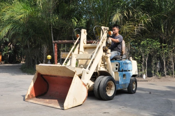 ขายรถตัก TOYOTA SG07 สวยเดิมจากญี่ปุ่น ยังไม่เคยใช้ในไทย 85,000เท่านั้น!! ขายรถตัก TOYOTA SG07 สวยเดิมจากญี่ปุ่น ยังไม่เคยใช้ในไทย 85,000เท่านั้น!!