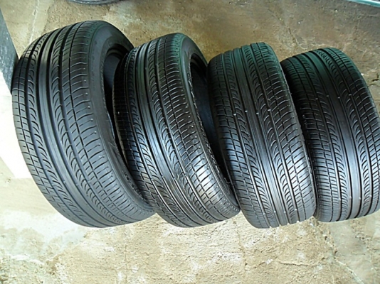 ยางซิ่ง17 ขนาด215-55-R17ลงพื้นปี15 (4เส้น3,900)