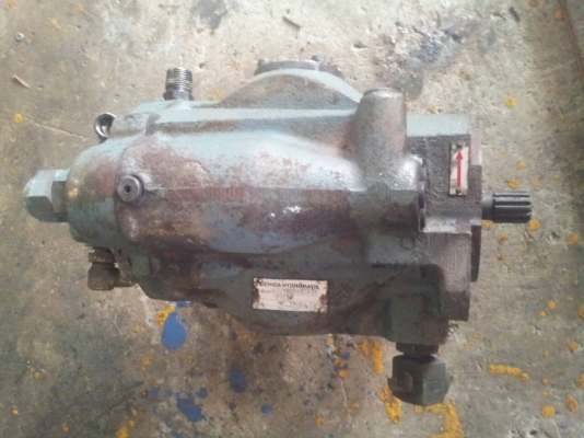 ขายปั้มนิ้ว ใส่ KOMATSU PC 30-7