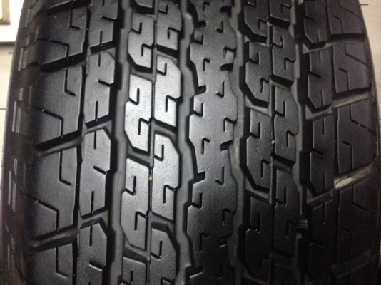 ยางป้ายแดง 245-70R16 ปลายปี15 ยางป้ายแดง 245-70R16 ปลายปี15