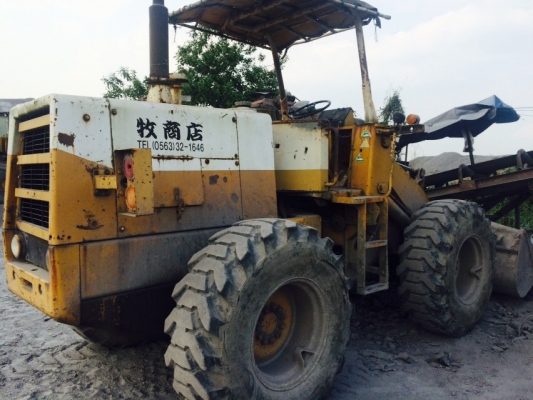 ขายรถตัก KOMATSU510 สนใจติดต่อ คุณรัตนศักดิ์ 081-7621704