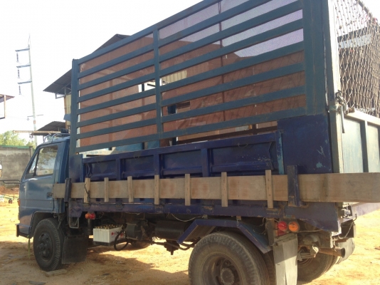 Isuzu 6 ล้อดัมพ์คอกเกษตร