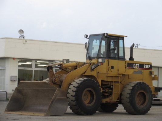 ขายรถตักล้อยาง CAT936F S/N: 9MK00695