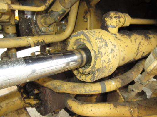 ขายรถตักล้อยาง CAT936F S/N: 9MK00695