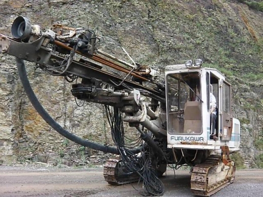 ขายรถเจาะ  HCR9-DS S/N : 513313