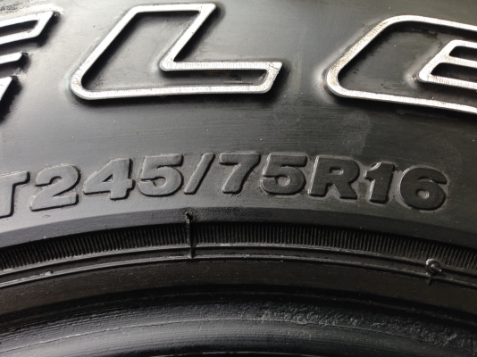 ยาง All Bridgestone 245 75 16 ดอกเต็ม ไม่มีปะ ใช้กันยาว ราคาไม่แพง