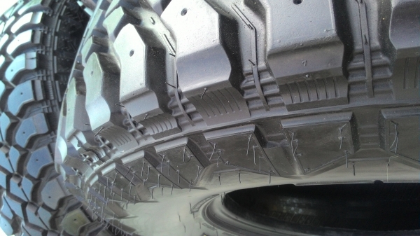 ขาย ยาง Mud 285/75/16 (33"/16) สวยๆครับ ขาย ยาง Mud 285/75/16 (33"/16) สวยๆครับ