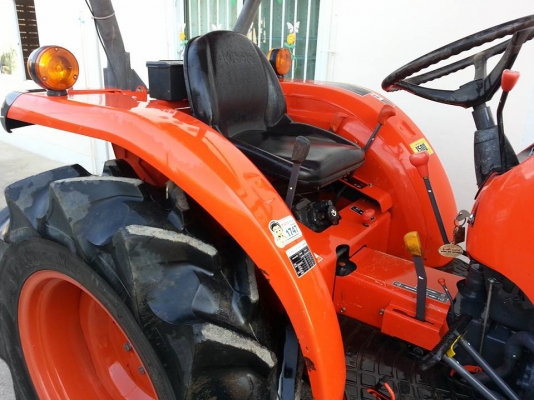 คูโบต้า L3608 4 WD ตัวเปล่า ทำงาน 311 ชั่วโมง...