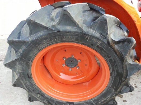 คูโบต้า L3608 4 WD ตัวเปล่า ทำงาน 311 ชั่วโมง...