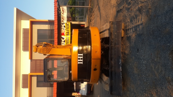 ขายรถขุดมือสองญี่ปุ่น IHI55UJ ขายรถขุดมือสองญี่ปุ่น IHI55UJ