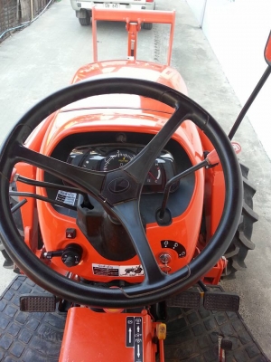 คูโบต้า L3608 SP 4 WD รุ่นใหม่ล่าสุด พร้อมใบมีดตราช้าง สภาพ 99 เปอร์เซ็น