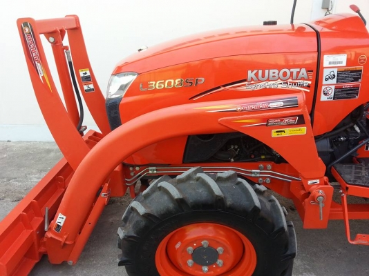 คูโบต้า L3608 SP 4 WD รุ่นใหม่ล่าสุด พร้อมใบมีดตราช้าง สภาพ 99 เปอร์เซ็น
