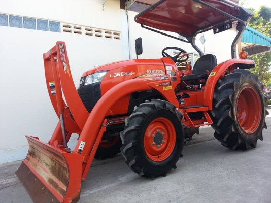 คูโบต้า L3608 SP 4 WD รุ่นใหม่ล่าสุด พร้อมใบมีดตราช้าง สภาพ 99 เปอร์เซ็น