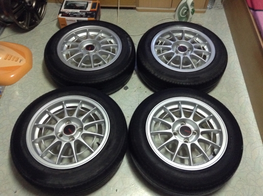 แม็กLenso แมงมุม ขอบ 15 นิ้ว 4 รู 100แถมยางพอใช้