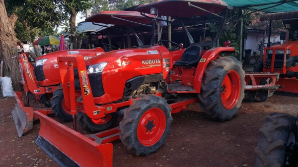 L4708DT+ใบมีดดันดิน+ผานห้า 365,000บ.0808950608 0989803890 L4708DT+ใบมีดดันดิน+ผานห้า 365,000บ.0808950608 0989803890