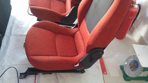 เบาะ mitsubishi พร้อม airbag ในตัวสีแดงสวย เบาะ mitsubishi พร้อม airbag ในตัวสีแดงสวย