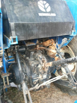 นิวฮอนแลน TS90 4 WD กรองใหญ่ ใบมีด ผาน 7 เล่มทะเบียนพร้อม