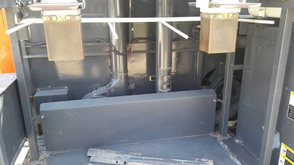 ขายรถเกี่ยวข้าว DC 60 PLUS  นิ้วสปริง