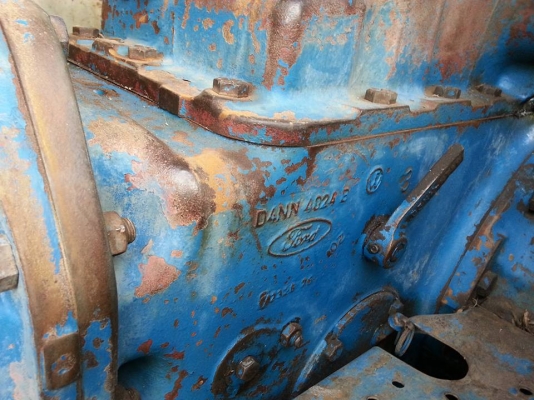 ฟอร์ด 6600 T5 เต็มตัว