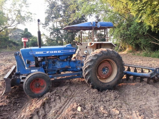 ฟอร์ด 6600 T5 เต็มตัว