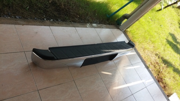 กันชนท้าย toyota vigo แท้