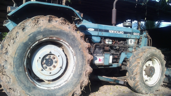 ขายรถไถ FORD  6610