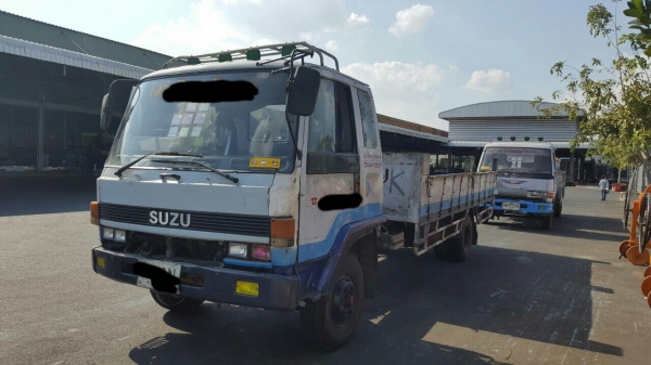 ขายหกล้อ ISUZU ROCKY FRR12LA 175 ยาวหกเมตร  ยาง8.25 ขอบ16 เครื่องเกียร์ดี คัชชีสวย ยางเรเดียนทั้งหกเส้น เบรคทริฟฟี่ พ่วงมาลัยเพาเวอร์ ทะเบียนไม่ขาดพร้อมโอน