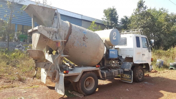 ขาย รถโม่ปูน 2.5 คิว 6 ล้อ ISUZU ROCKY เครื่อง 6BF1 185 แรงม้า คัสซีสวย F หน้า-หลัง พาวเวอร์ ยางเต็ม เก๋งสวยไม่ผุ ทะเบียนเต็มพร้อมโอน