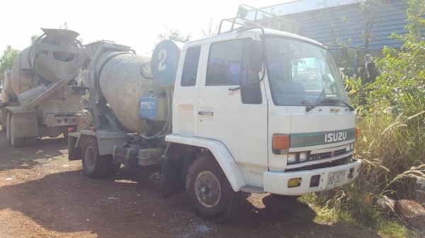 ขาย รถโม่ปูน 2.5 คิว 6 ล้อ ISUZU ROCKY เครื่อง 6BF1 185 แรงม้า คัสซีสวย F หน้า-หลัง พาวเวอร์ ยางเต็ม เก๋งสวยไม่ผุ ทะเบียนเต็มพร้อมโอน