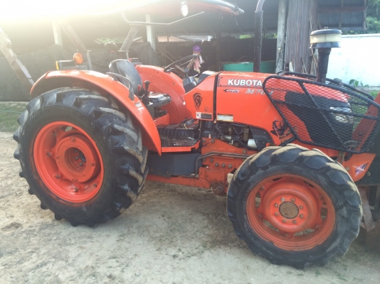 รถไถM7040 พร้อมอุปกรณ์ รถไถM7040 พร้อมอุปกรณ์