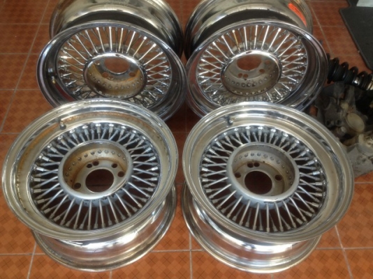 ล้อซี่ลวด USA เเท้ขอบ15กว้าง7นิ้ว4รู114กับ5รู114เก่าญี่ปุ่นสภาพตามรูปครับ