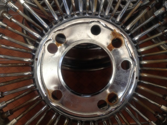 ล้อซี่ลวด USA เเท้ขอบ15กว้าง7นิ้ว4รู114กับ5รู114เก่าญี่ปุ่นสภาพตามรูปครับ