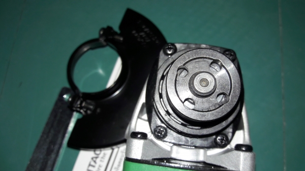 ขายหินเจียรไฟฟ้าHITACHI G-10SS ขนาด4" ใหม่แถมใบเจียร1ใบตัด1ใบ