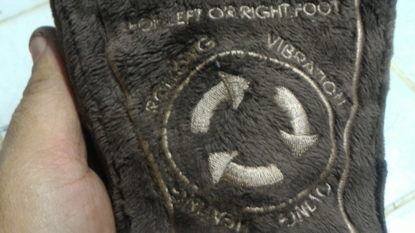 เครื่องนวดเท้า Multi - Foot  Relaxation นวดได้สองแบบ นวดแบบลูกกลิ่งและแบบสั่นนวด