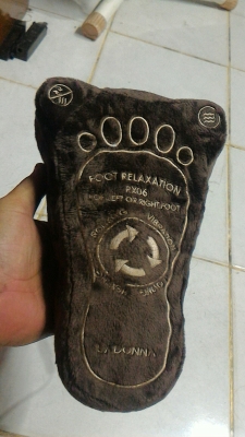 เครื่องนวดเท้า Multi - Foot  Relaxation นวดได้สองแบบ นวดแบบลูกกลิ่งและแบบสั่นนวด